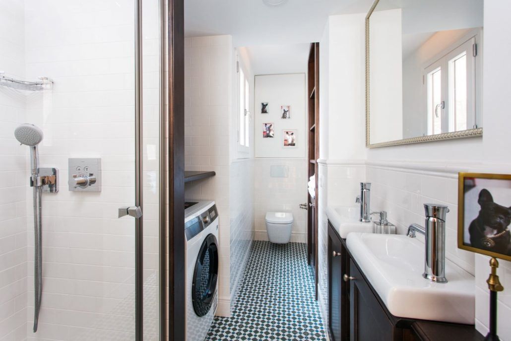 Detalle del baño principal de la reforma en el Born, Barcelona, por Lautoka Urbana